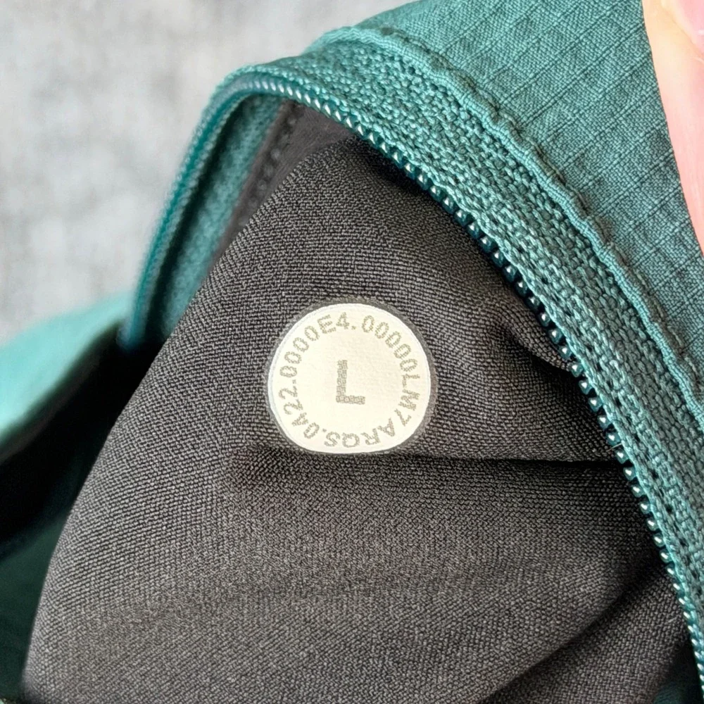 Lululemon Bowline Short Mens L Green 7